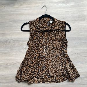 H&M Leopard Print Sleeveless Button Down Blouse